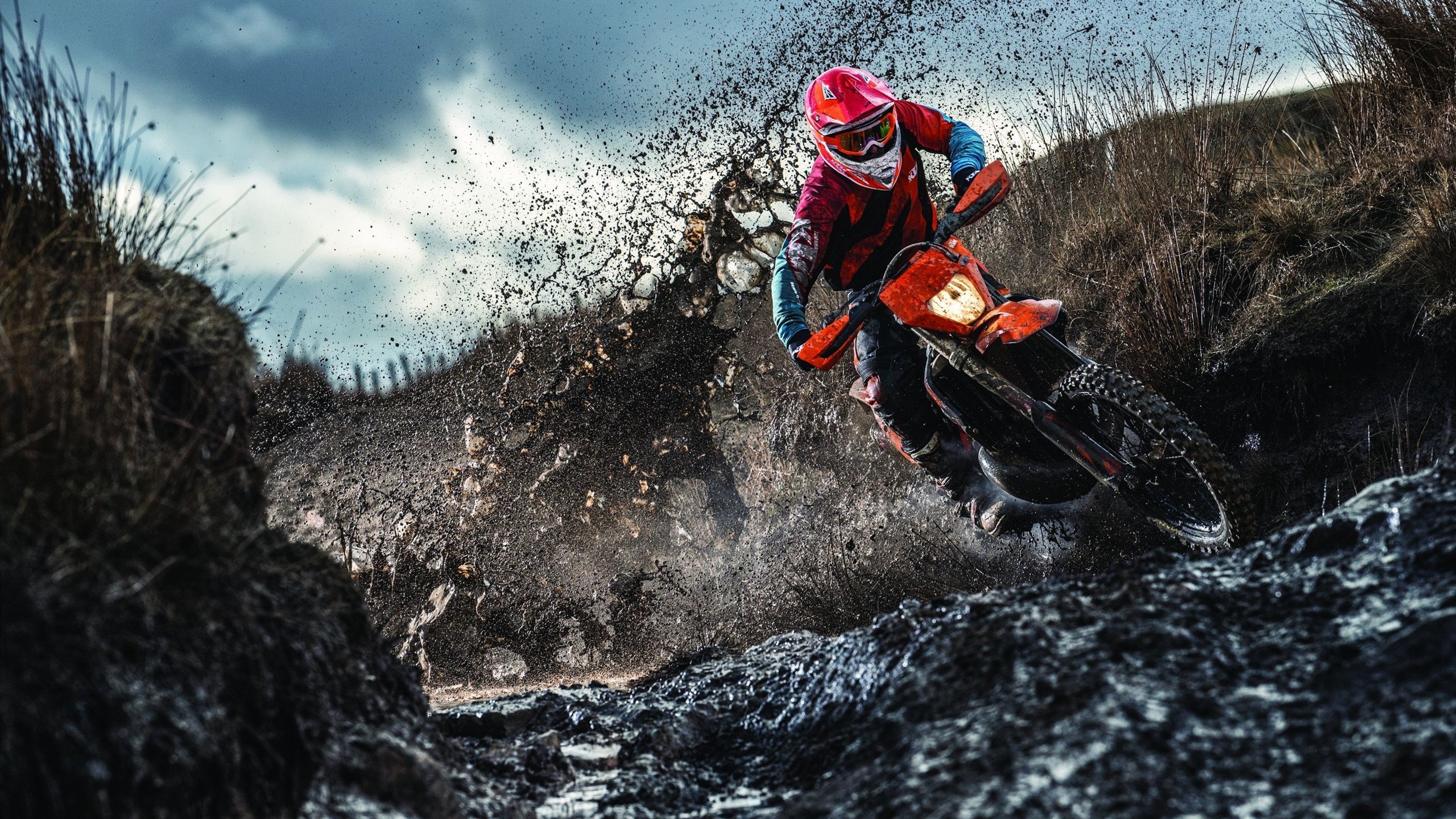 莱万单骑救主，巴西关键先生导演逆转马赛