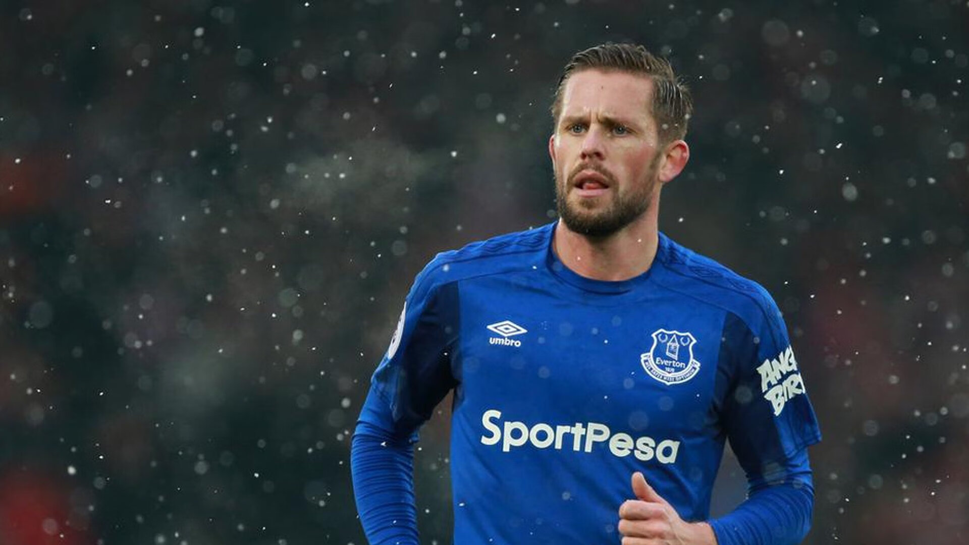 福登关键时刻站出来，乌克兰压哨击败英格兰，一场改写历史的足球史诗